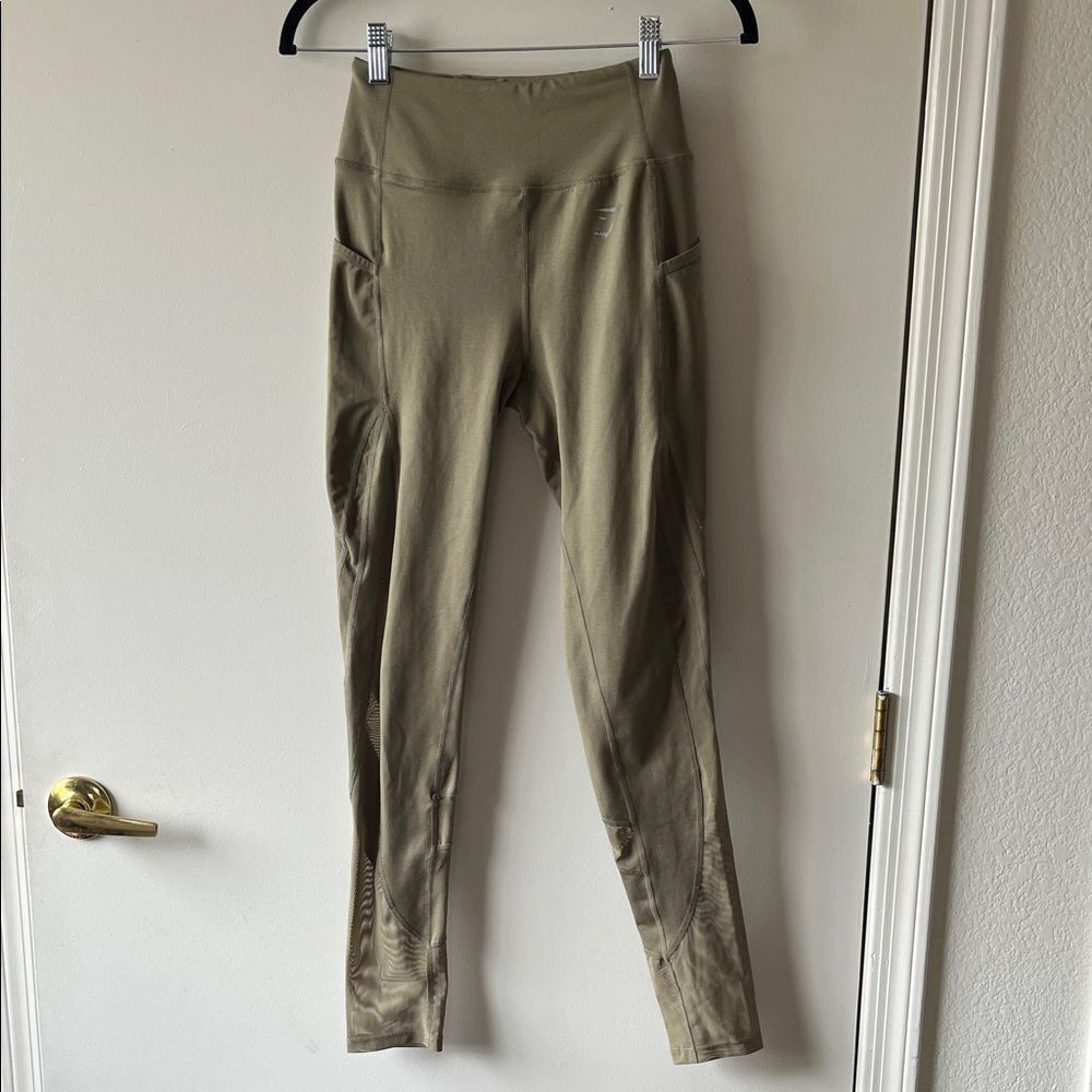 Gymshark Khaki Leggings size S GUC